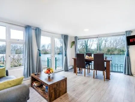 River Retreat- Near Holloway U, Thorpe Park And Heathrow Airport Exterior photo