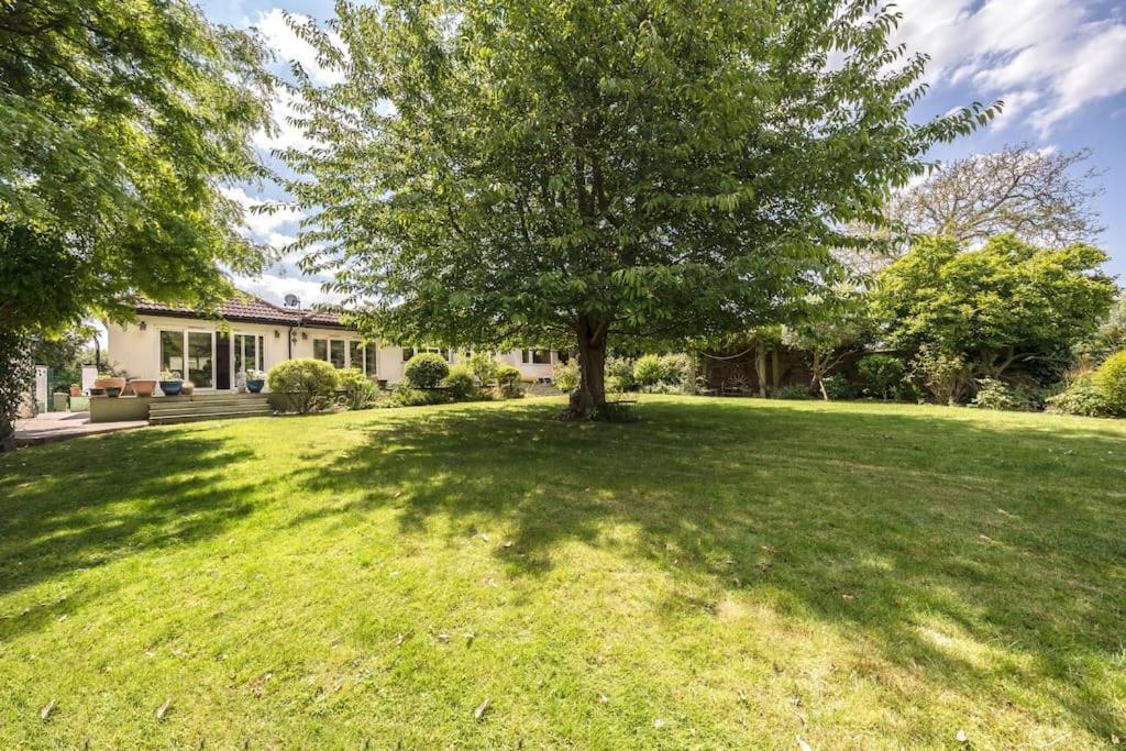 Apartment River Retreat- Near Holloway U, Thorpe Park And Heathrow Airport Thorpe (Surrey)